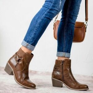 Denver Hayes Elle Ankle Boots Womens 10M Brown Side Zip Block Heel Faux Leather